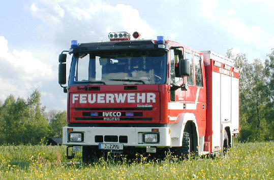 The new LF8/6 fire engine of the Voluntary Fire Dept. Batzenhofen